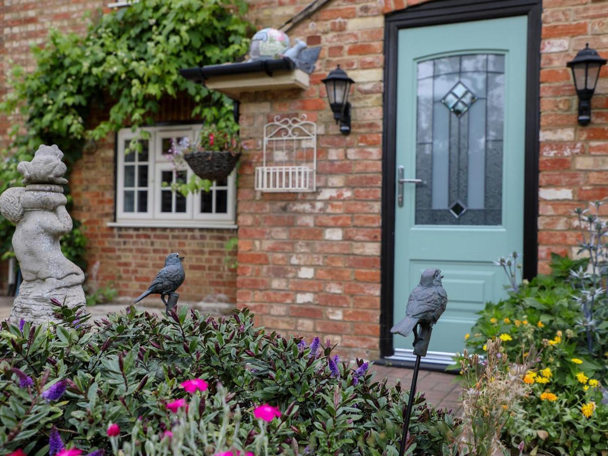 Woodleys Cottage Woburn Sands Exteriér fotografie