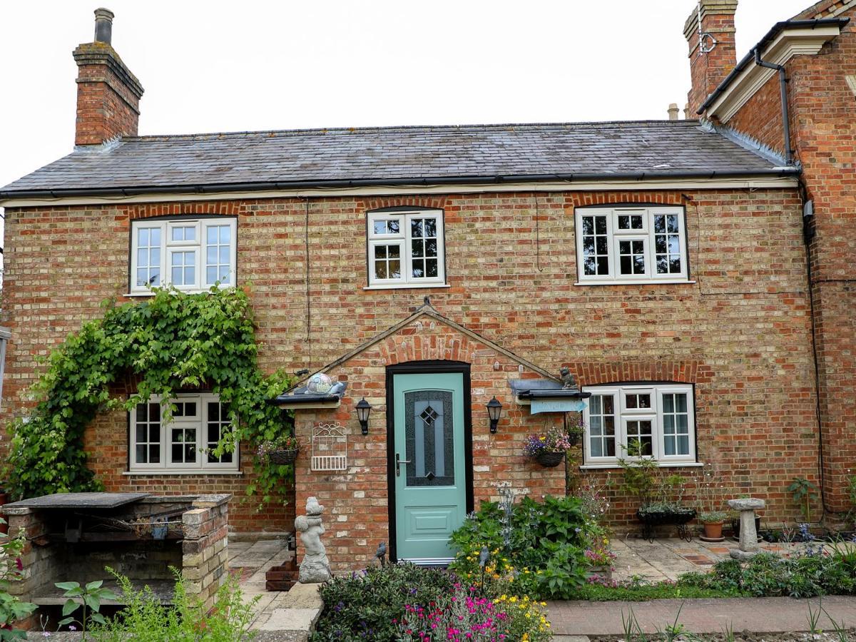 Woodleys Cottage Woburn Sands Exteriér fotografie